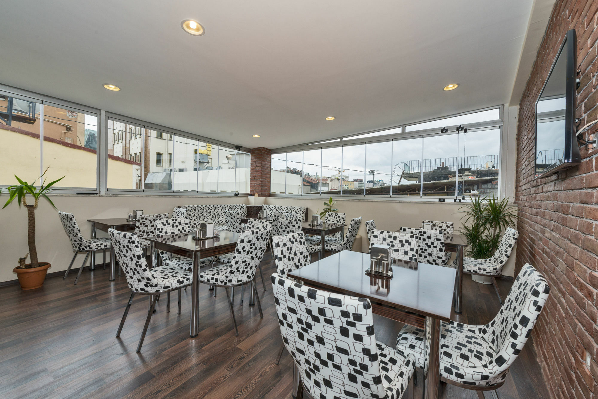 Invictum Residence Istanbul Bagian luar foto